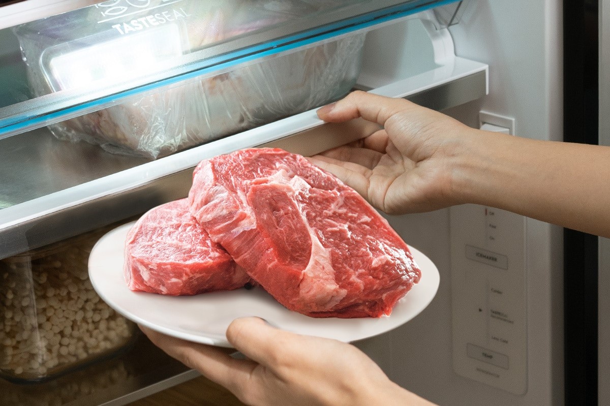 TasteSeal compartment keeps your food in prime condition 