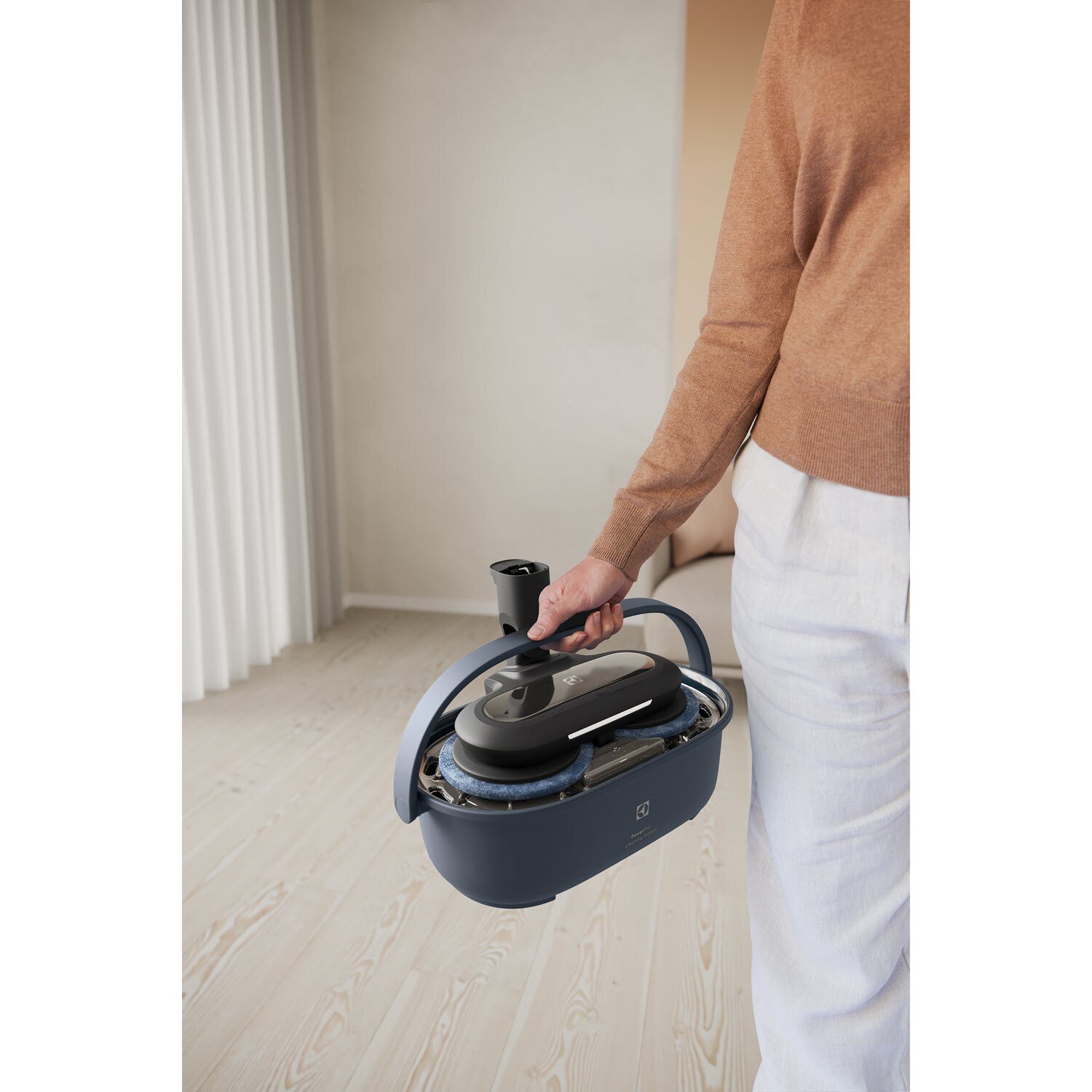 PowerPro cleaning station for UltimateHome 900/700 vacuum cleaners EPPCS2