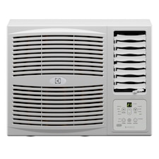 3/4 HP UltimateHome 300 window mounted air conditioner for rooms up to 10-16m²